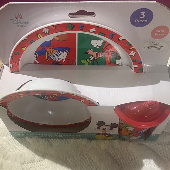 Disney Mickey Mouse Colorful Dinner Set - Picture 5 of 5